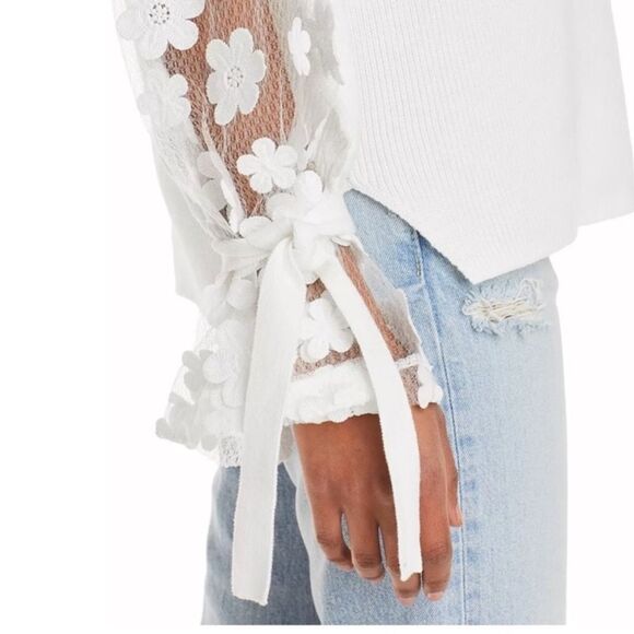 NWOT French Connection Caballo Floral-Lace Sleeve Sweater - Picture 2 of 9